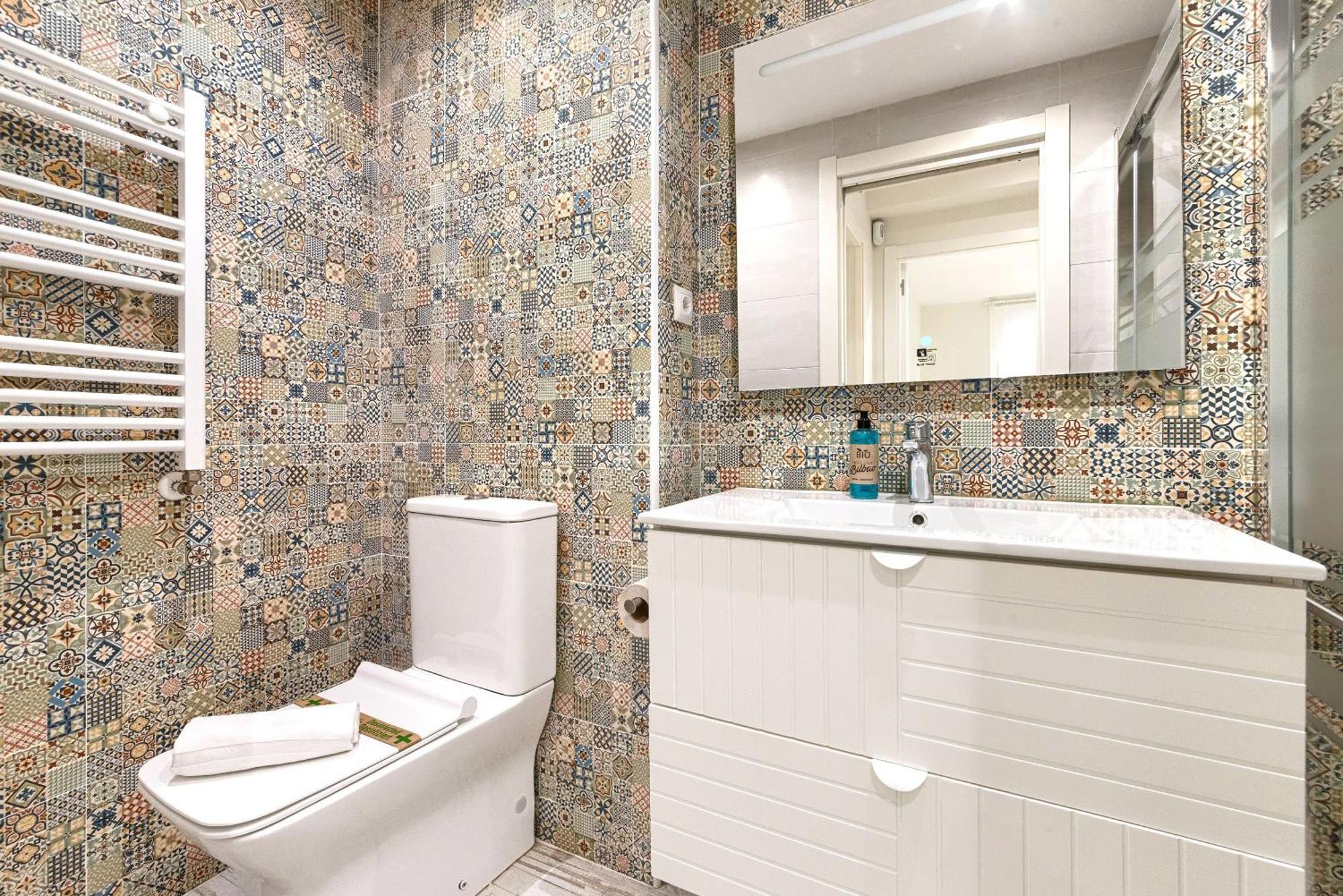شقة Lujoso Piso En Casco Viejo. Bilbao. Free Wifi. المظهر الخارجي الصورة